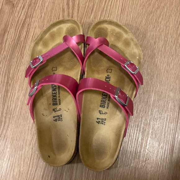 Birkenstock Shoes - Pink Birkenstock Mayari